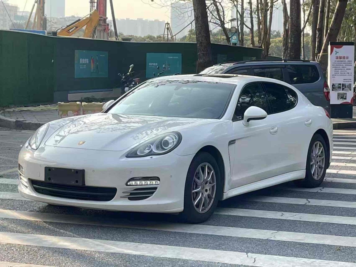 2012年12月保時(shí)捷 Panamera  2010款 Panamera 4 3.6L