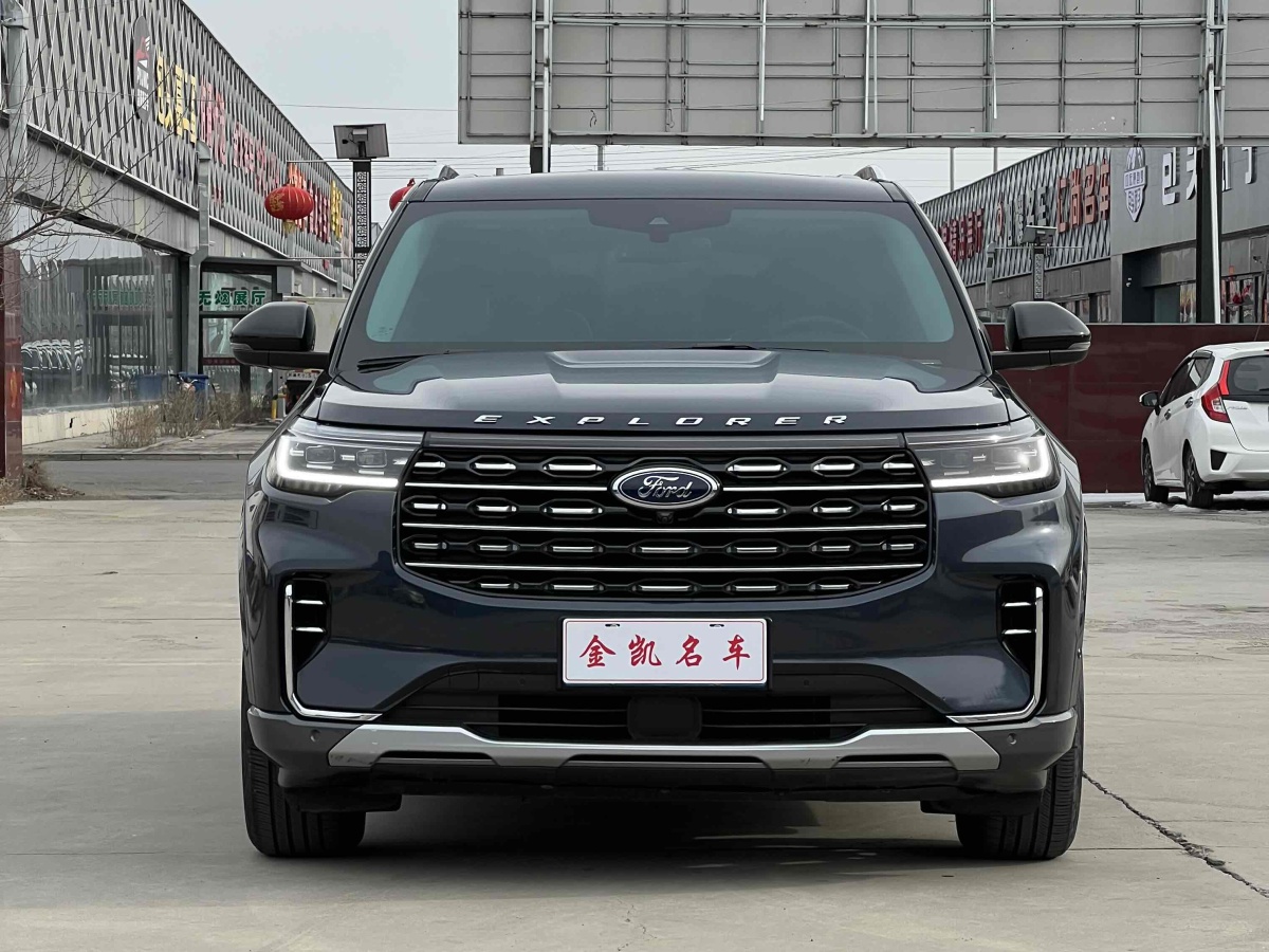 福特 探險(xiǎn)者  2023款 EcoBoost 285 四驅(qū)鈦金版 6座圖片