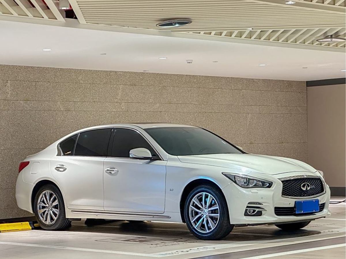 英菲尼迪 Q50L  2015款 2.0T 悅享版圖片