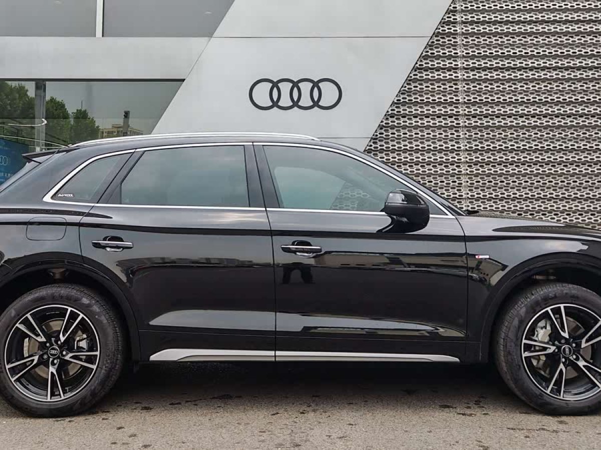 奧迪 奧迪Q5L  2024款 40 TFSI 時(shí)尚動(dòng)感型圖片