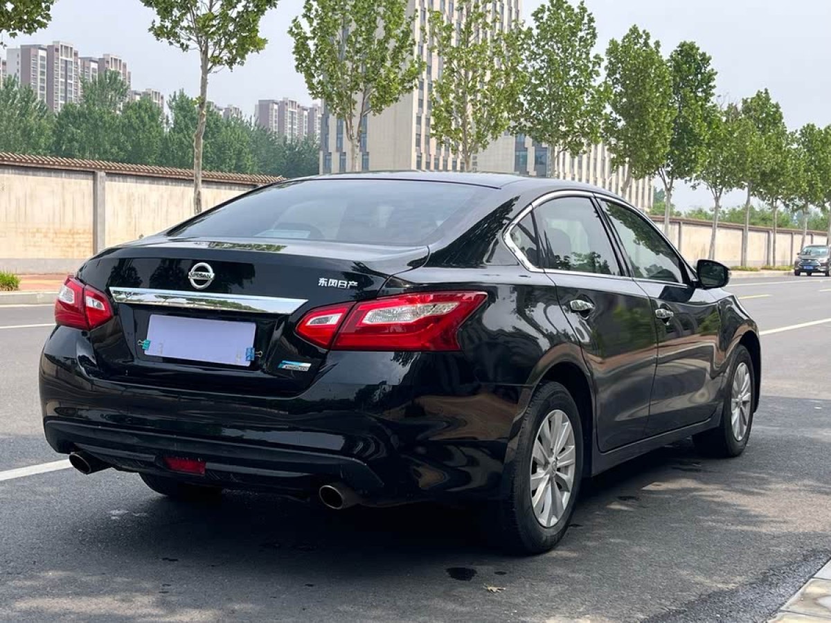 日產(chǎn) 天籟  2016款 改款 2.0L XL舒適版圖片