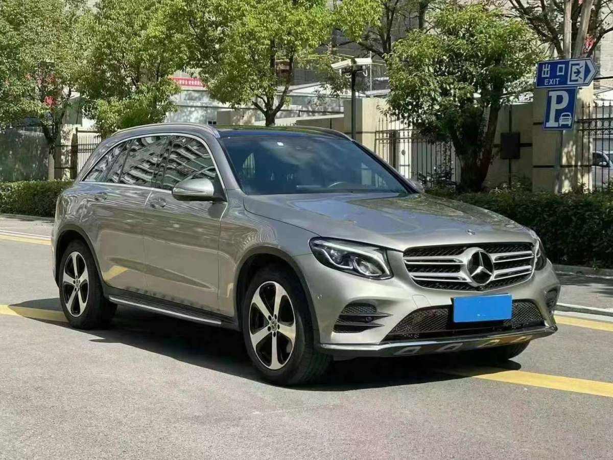 2019年6月奔馳 奔馳GLC  2019款 GLC 260 4MATIC 豪華型