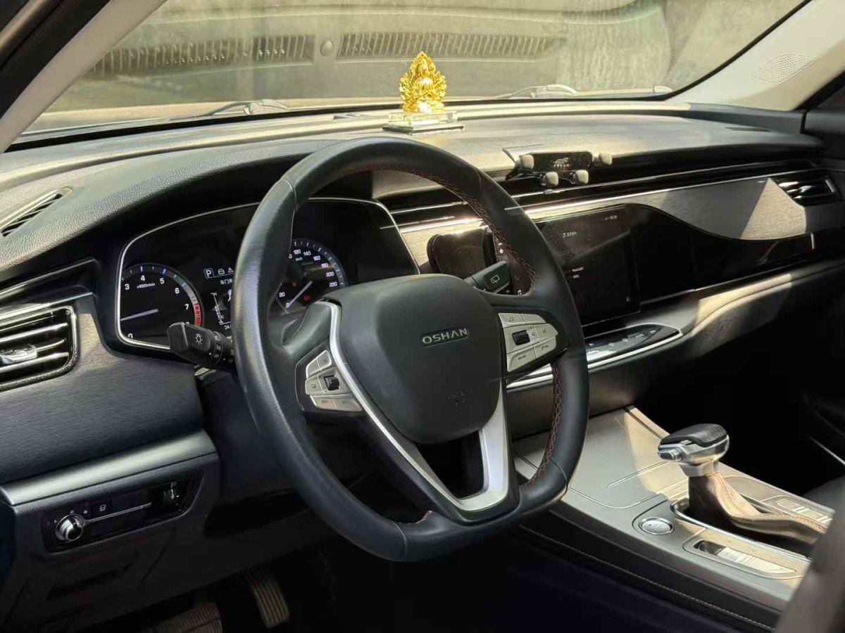 長安歐尚 X7  2021款 1.5T 人臉識別全自動泊車太空逍遙版圖片