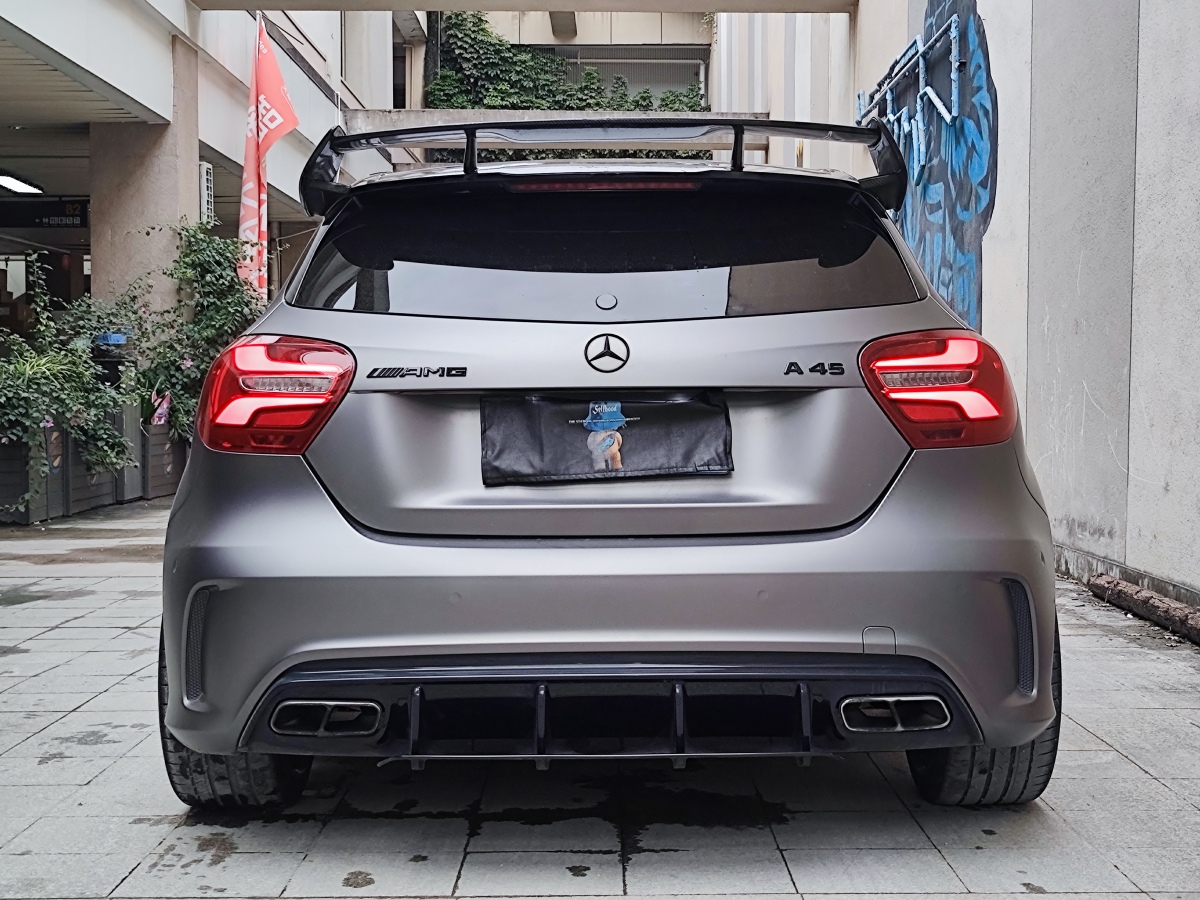 2018年5月奔馳 奔馳A級AMG  2017款 2017款 改款 AMG A 45 4MATIC 國VI