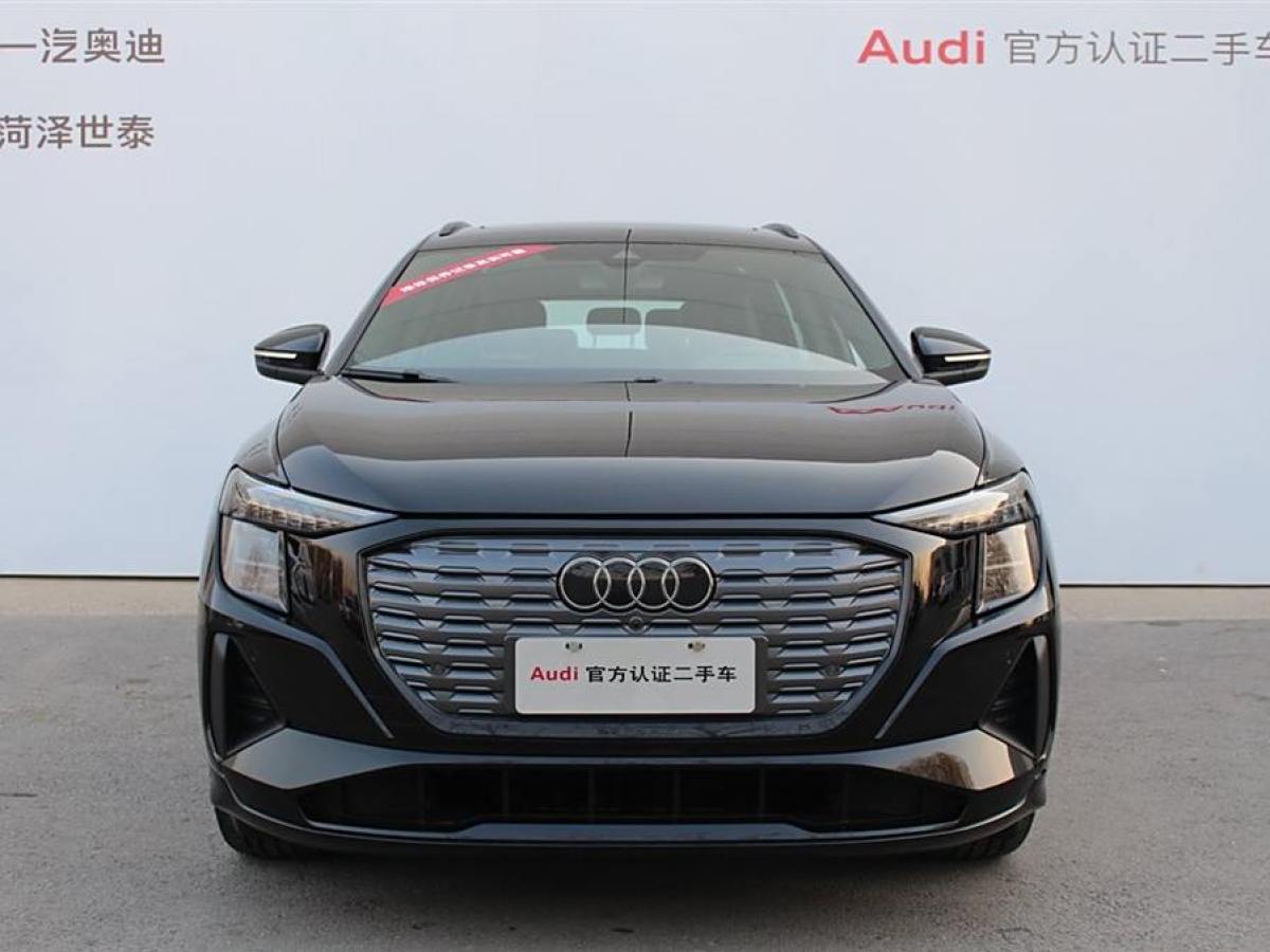 奧迪 奧迪Q5 e-tron  2023款 40 e-tron 星耀型 機(jī)甲套裝圖片