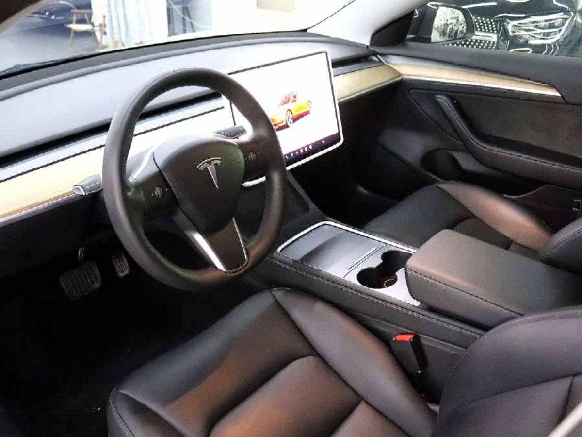 特斯拉 Model 3  2022款 后輪驅動版圖片