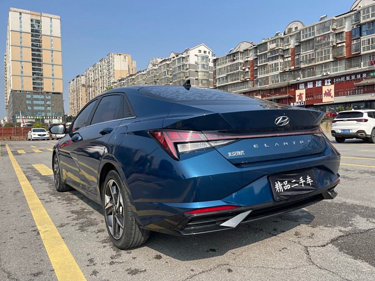 現(xiàn)代 伊蘭特  2021款 1.5L LUX尊貴版圖片