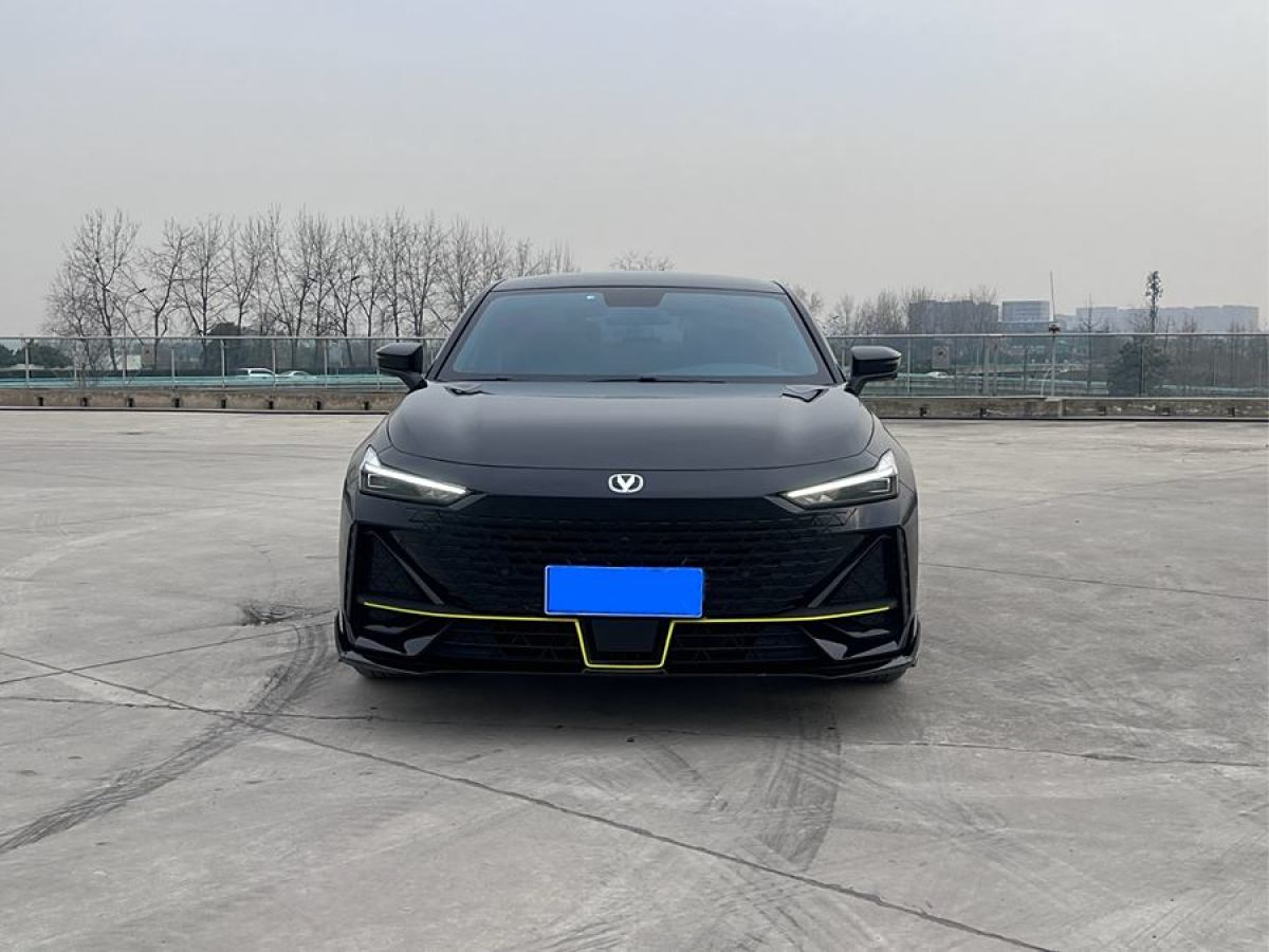 長(zhǎng)安 長(zhǎng)安UNI-V  2023款 1.5T 運(yùn)動(dòng)版圖片