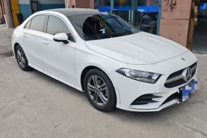 奔馳A級(jí) 奔馳 改款 A 180 L 運(yùn)動(dòng)轎車
