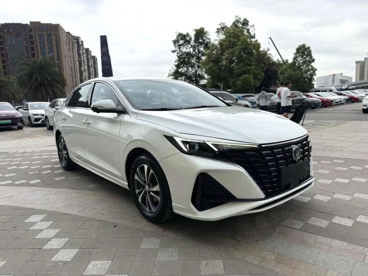 長安 逸動(dòng)  2023款 暢享版 PLUS 藍(lán)鯨NE 1.4T GDI DCT尊貴版圖片