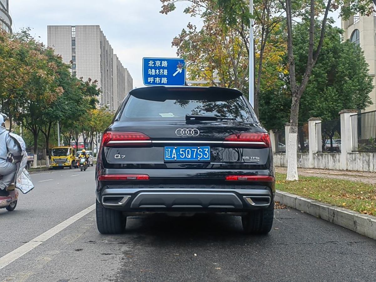 奧迪 奧迪Q7  2022款 55 TFSI quattro S line尊貴型圖片