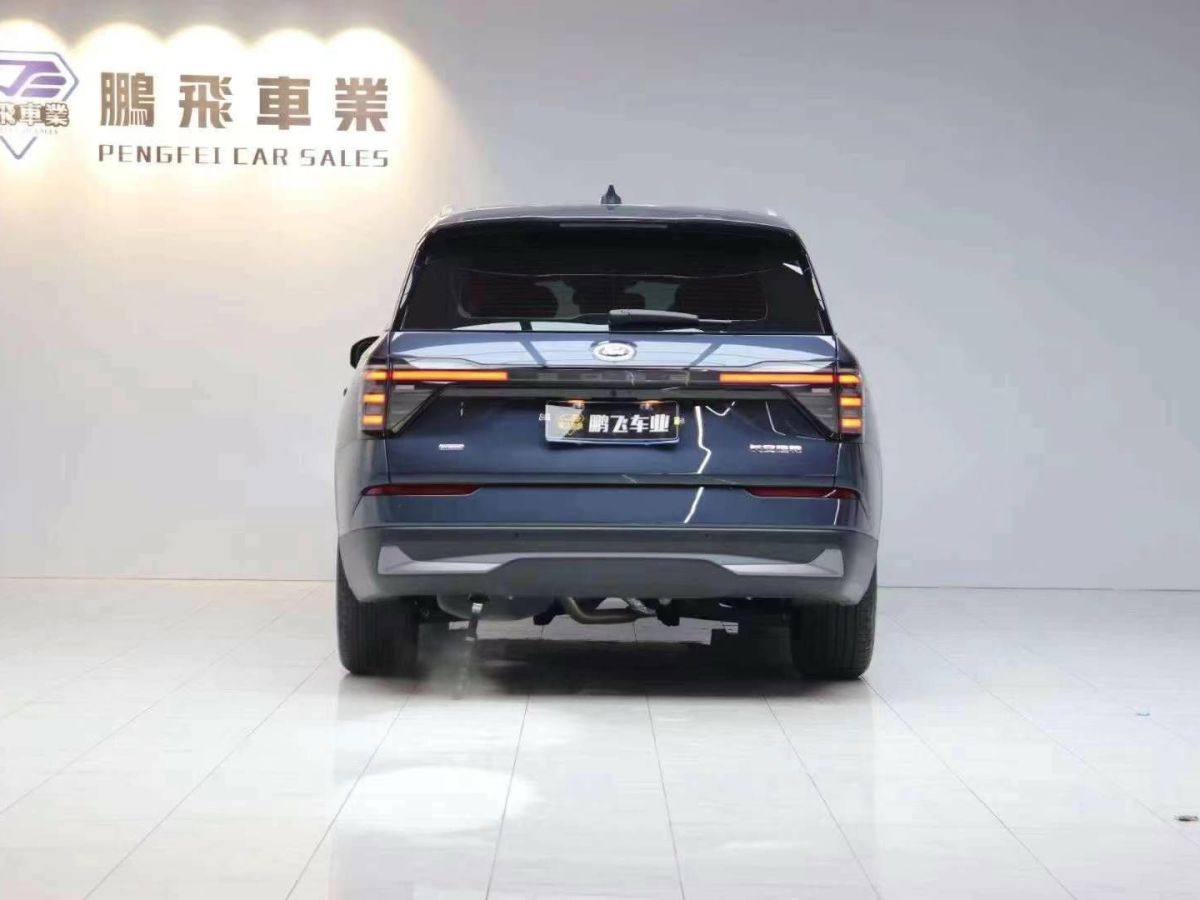 福特 銳界  2023款 銳界L 2.0T EcoBoost E-混動(dòng)四驅(qū)七座 STLine圖片