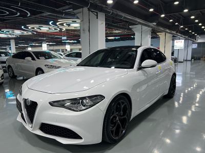 2017年3月 阿爾法·羅密歐 Giulia 2.0T 280HP 豪華版圖片