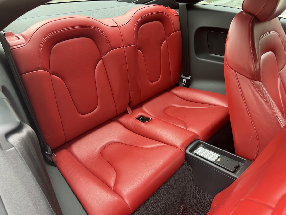 奧迪 奧迪TT  2011款 TT Coupe 2.0TFSI圖片