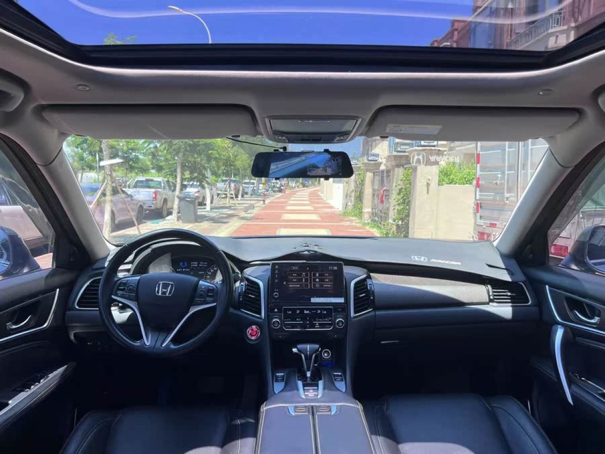 本田 冠道  2022款 240TURBO 兩驅(qū)限量紀念版圖片