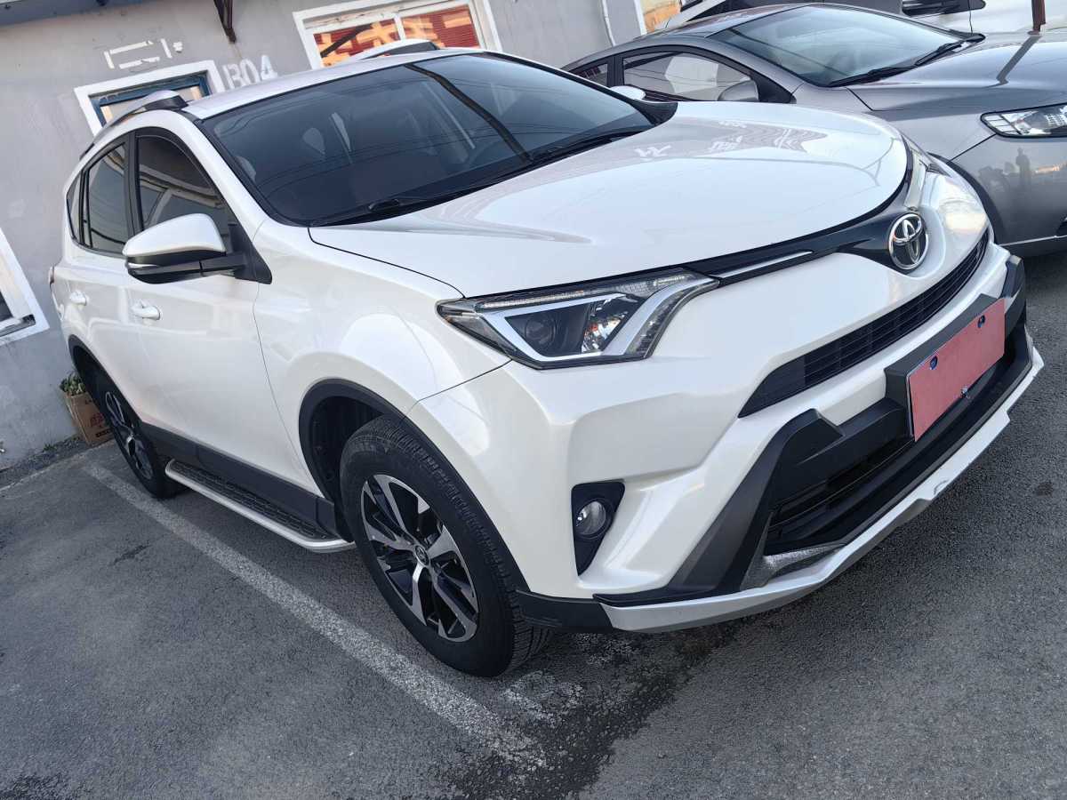 豐田 RAV4  2018款 榮放 2.0L CVT兩驅(qū)風(fēng)尚版圖片