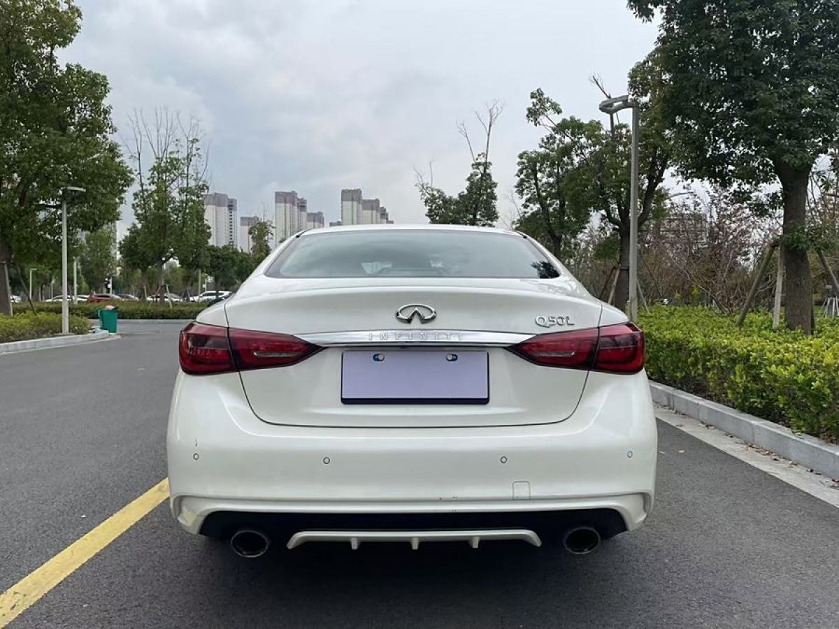 英菲尼迪 Q50L  2020款 2.0T 30周年限量版圖片