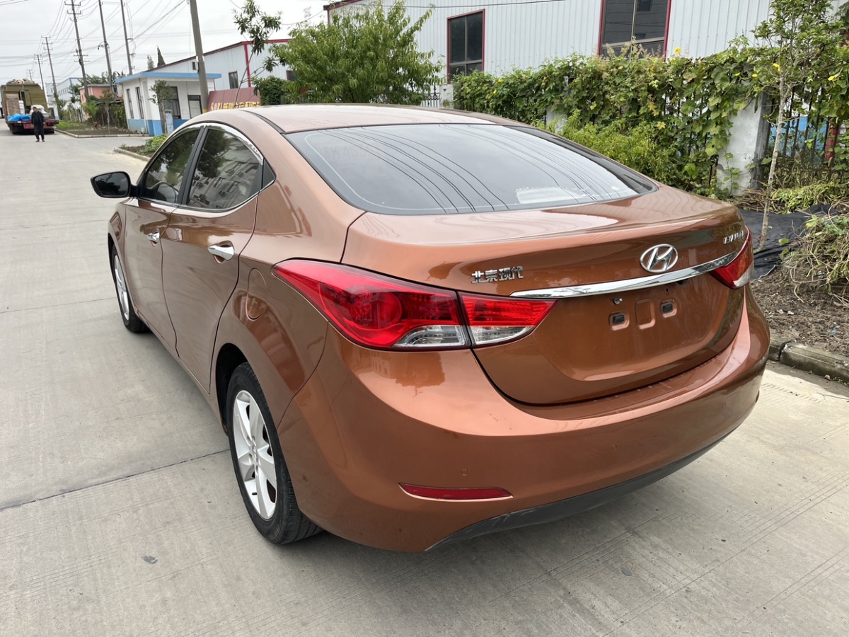 現(xiàn)代 朗動  2012款 1.6L 自動領(lǐng)先型圖片