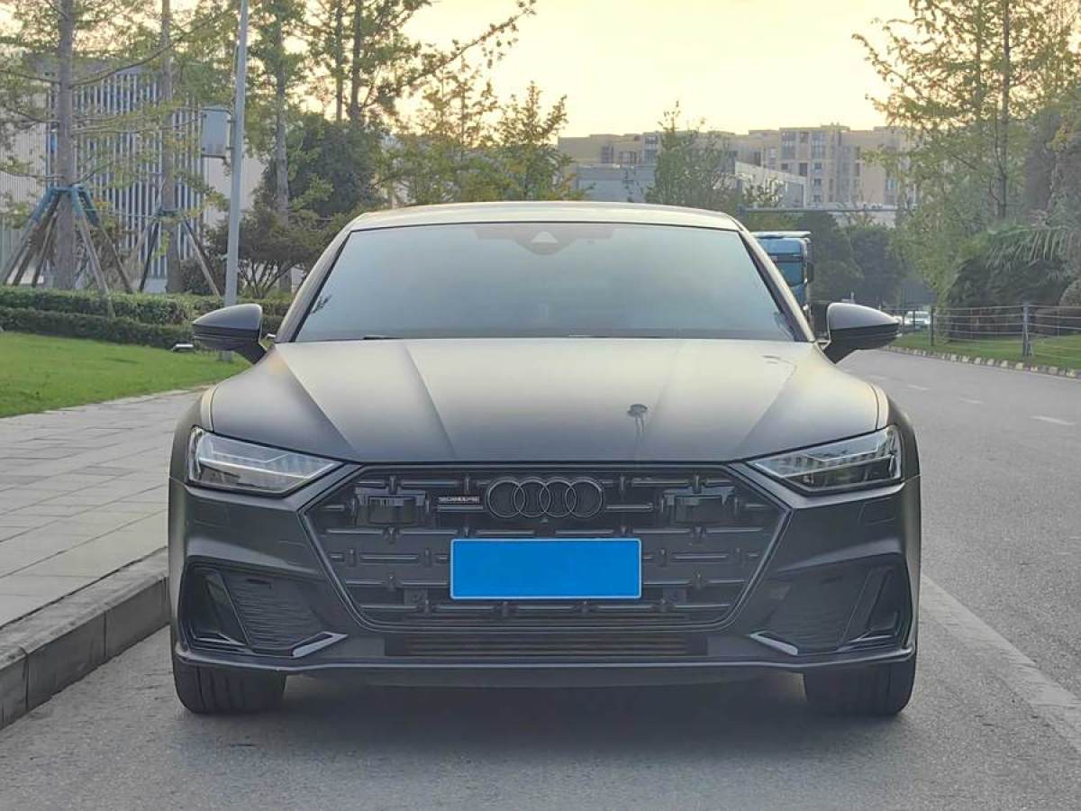 奧迪 奧迪A7L  2022款 45 TFSI quattro S-line 圣騎士圖片