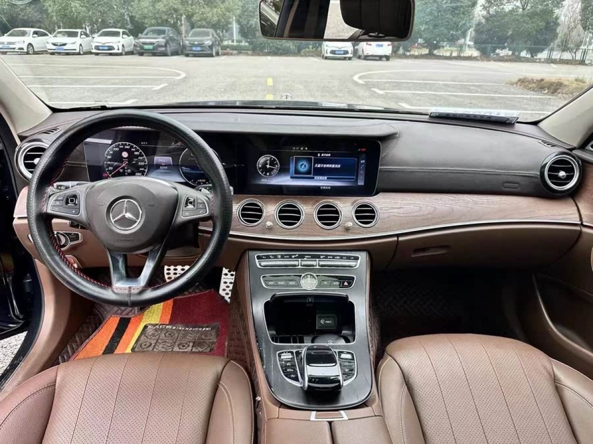 奔馳 奔馳E級  2019款 改款 E 300 L 豪華型圖片