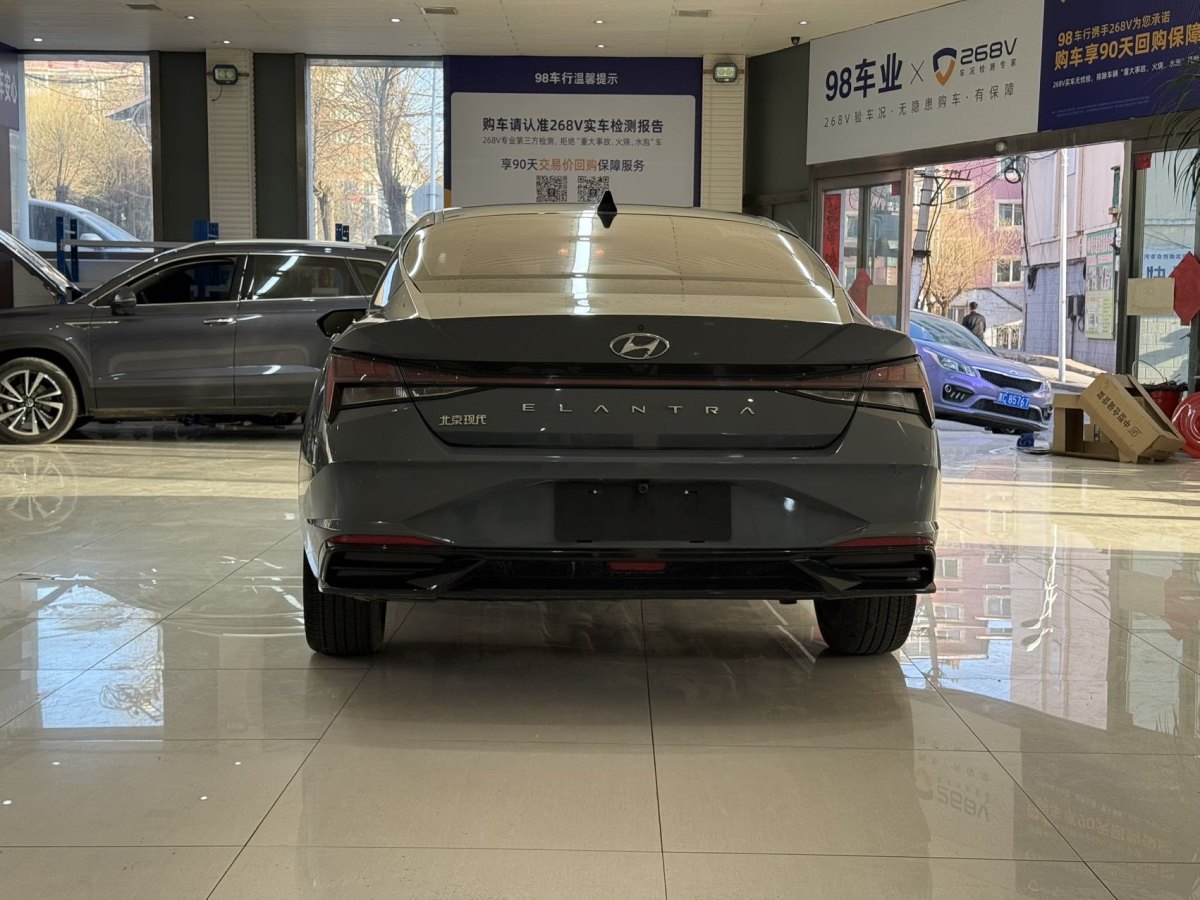 現(xiàn)代 伊蘭特  2021款 1.5L LUX尊貴版圖片