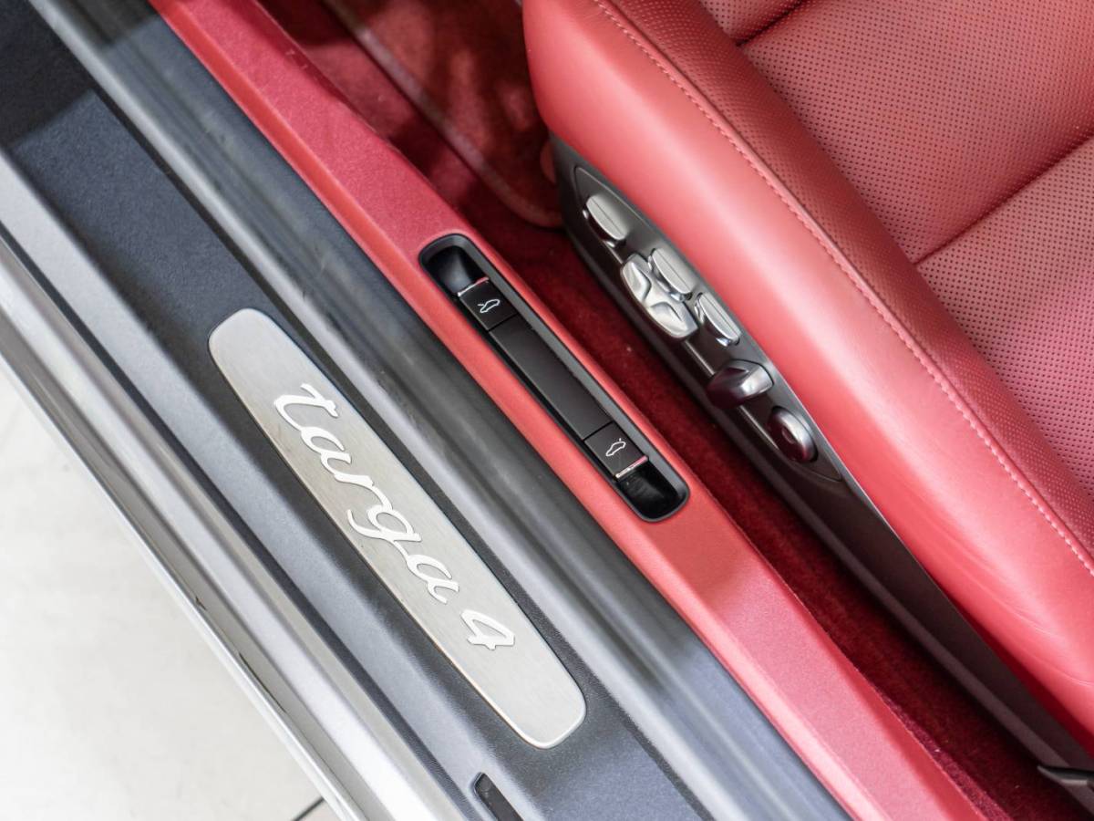 2019年6月保时捷 911  2016款 Targa 4 3.0T