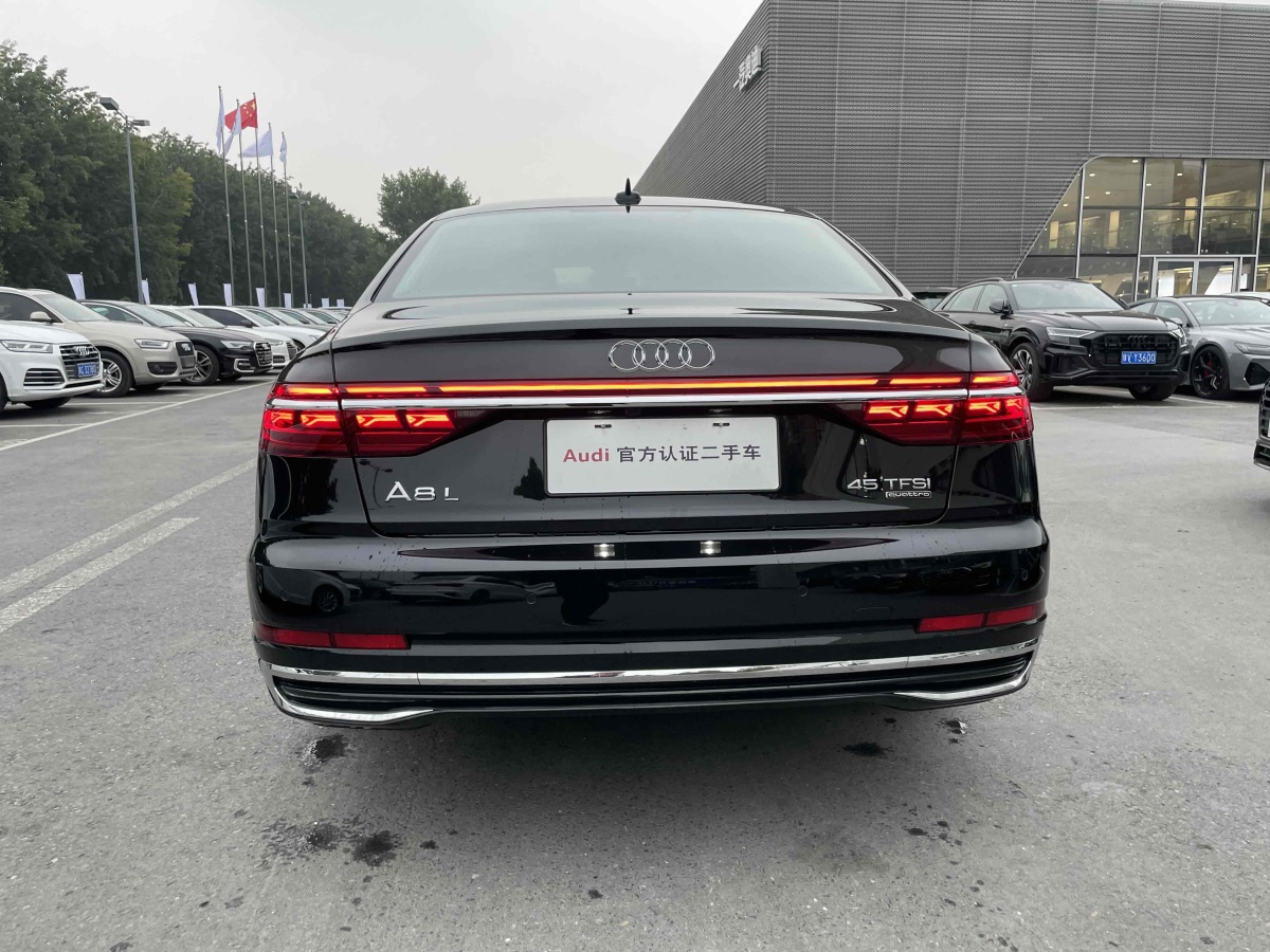 2024年10月奧迪 奧迪A8  2024款 A8L 45 TFSI quattro 豪華型