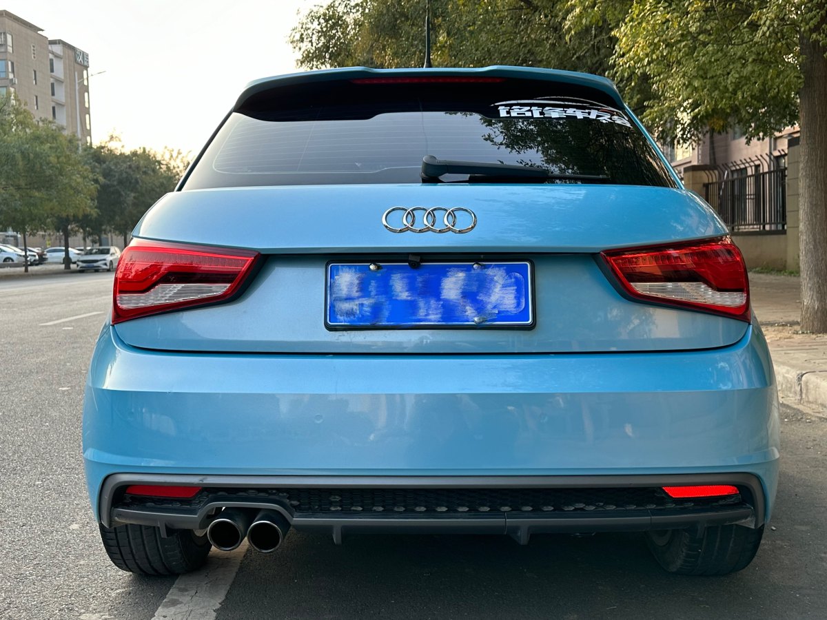 奧迪 奧迪A1  2016款 30 TFSI Sportback S Line運(yùn)動(dòng)版圖片