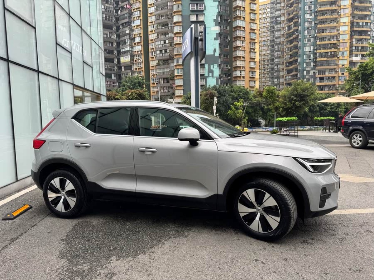 沃爾沃 沃爾沃XC40  2024款 B3 智遠(yuǎn)豪華版圖片