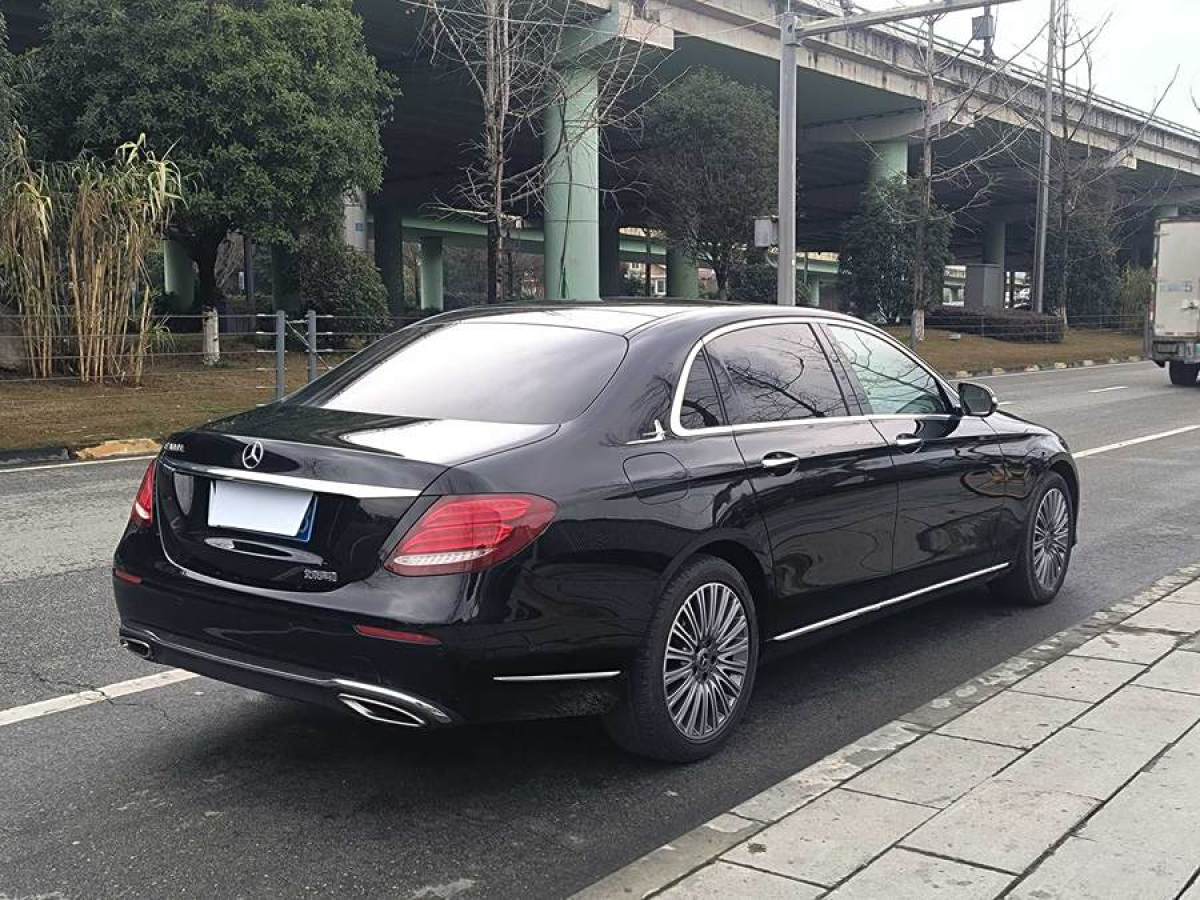 奔馳 奔馳E級  2020款 E 300 L 豪華型圖片