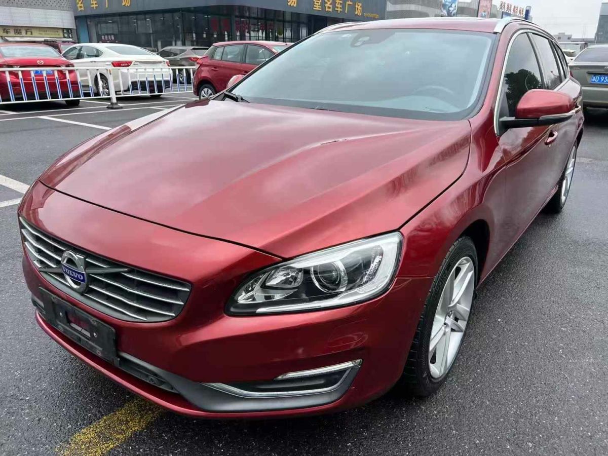 2014年2月沃爾沃 V60  2014款 2.0T T5 個性運動版(改款)