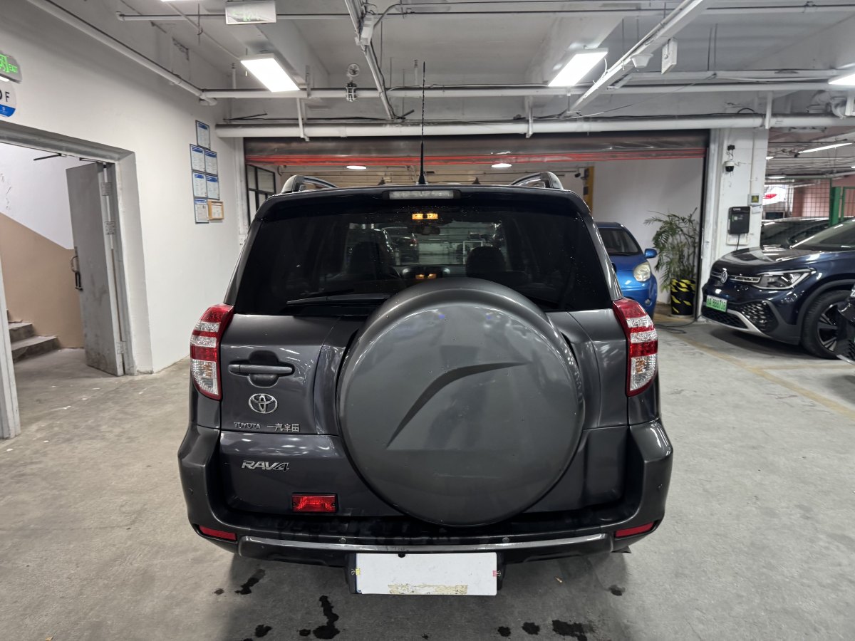 豐田 RAV4  2019款 榮放 2.0L CVT兩驅(qū)先鋒版圖片