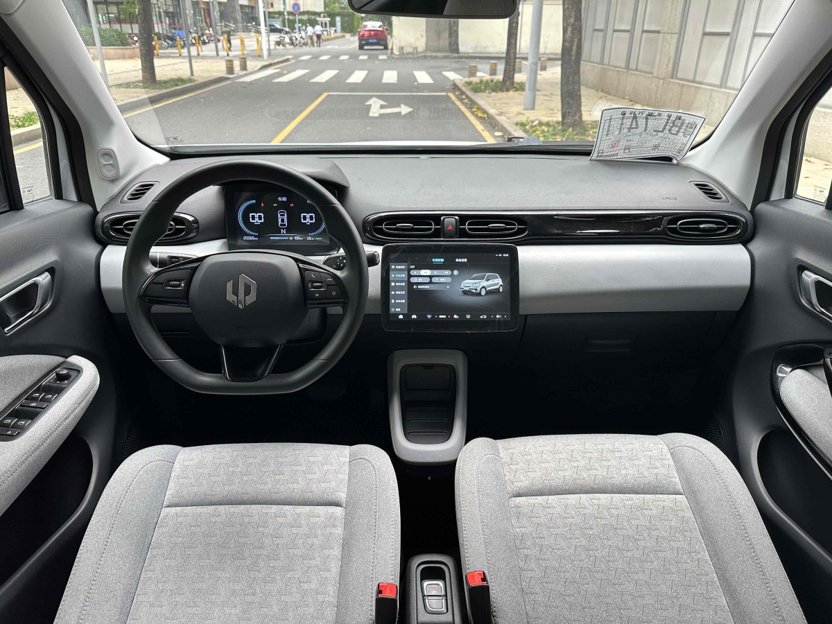 2022年10月零跑 零跑T03  2022款 皓玉版