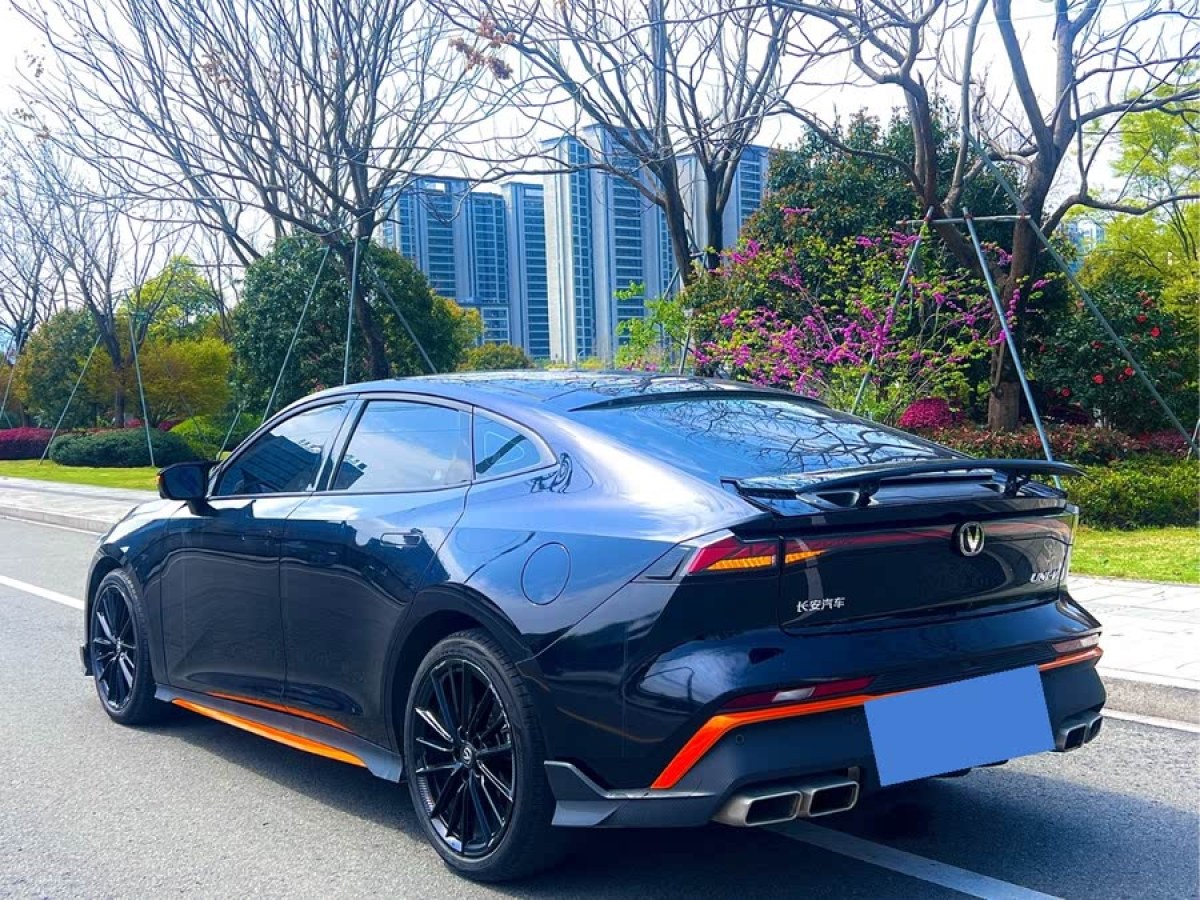 長安 長安UNI-V  2024款 1.5T 尊貴運動型圖片
