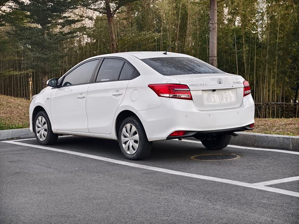 豐田 YARiS L 致享  2020款 1.5L CVT領(lǐng)先版圖片