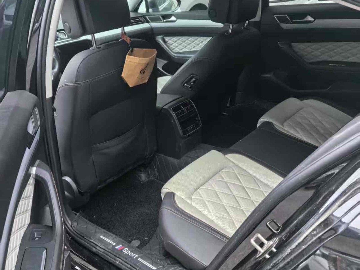 大眾 邁騰  2023款 200萬輛紀念版 330TSI DSG豪華型圖片