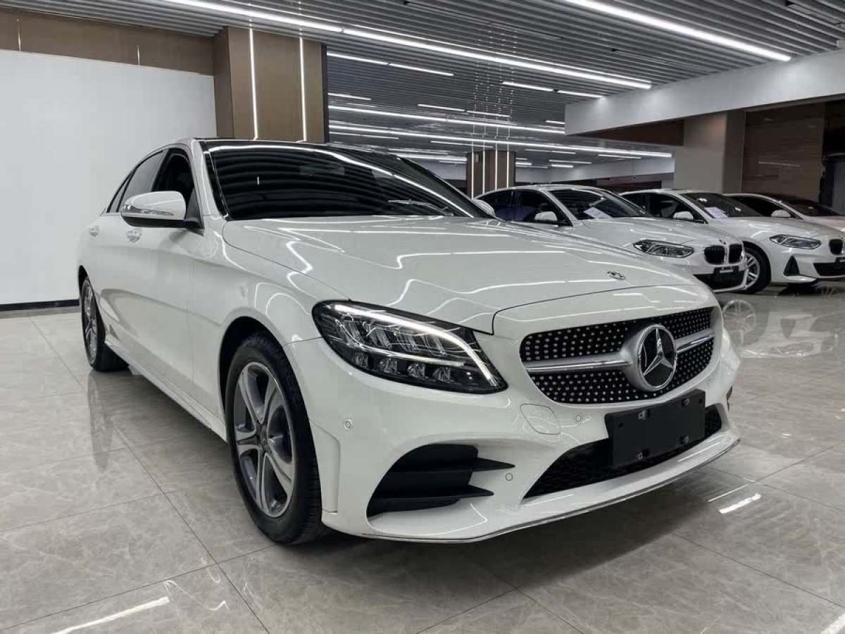 奔馳 奔馳C級  2020款 改款 C 260 L 運動版圖片