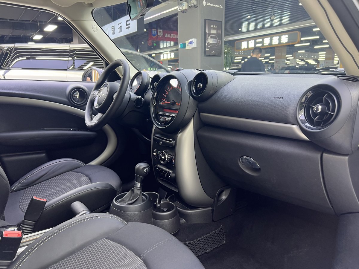 2015年10月MINI COUNTRYMAN  2014款 1.6T COOPER ALL4 Fun