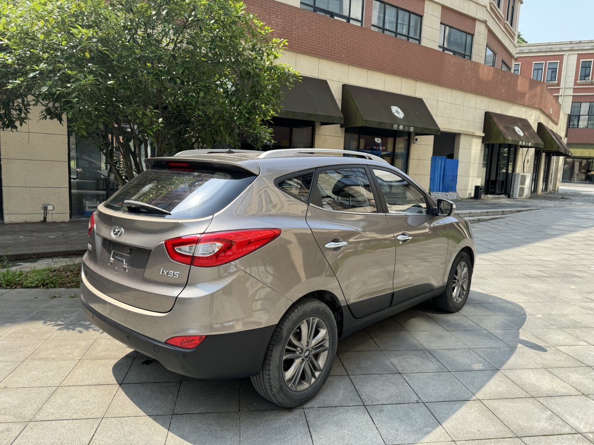 现代 ix35  2015款 2.0L 自动两驱智能型 国IV图片