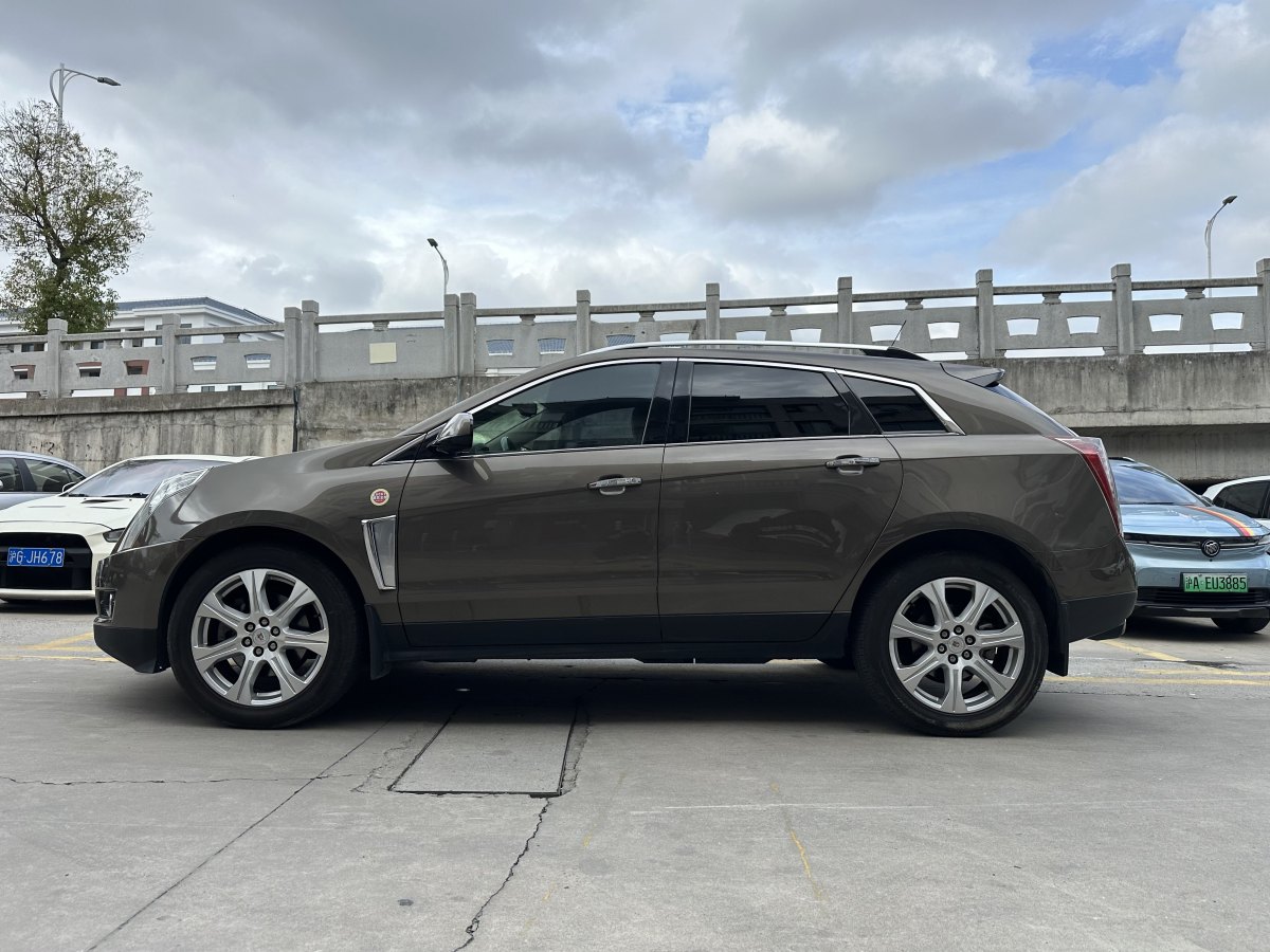 凱迪拉克 SRX  2014款 3.0L 精英型圖片