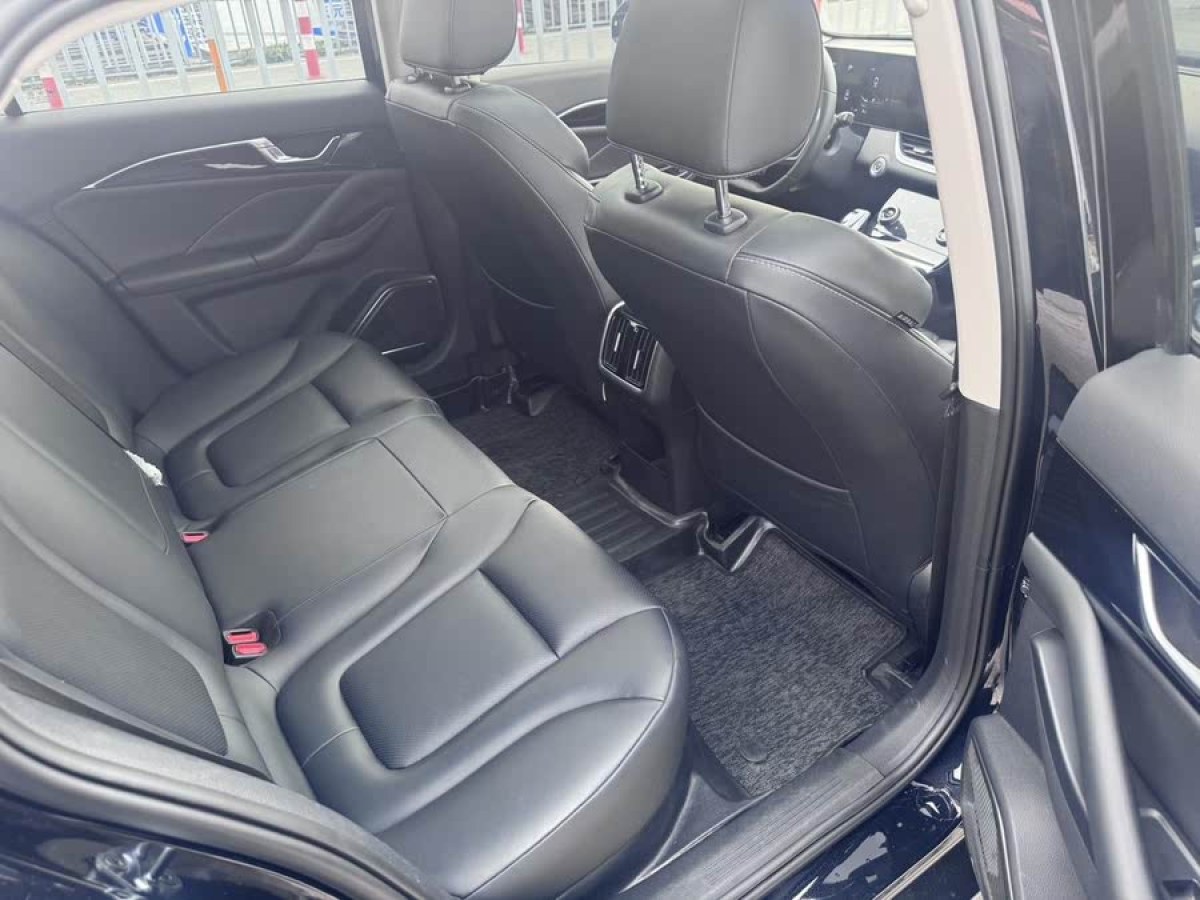 奔騰 B70  2023款 1.5T 自動樂享型70周年紀念版圖片
