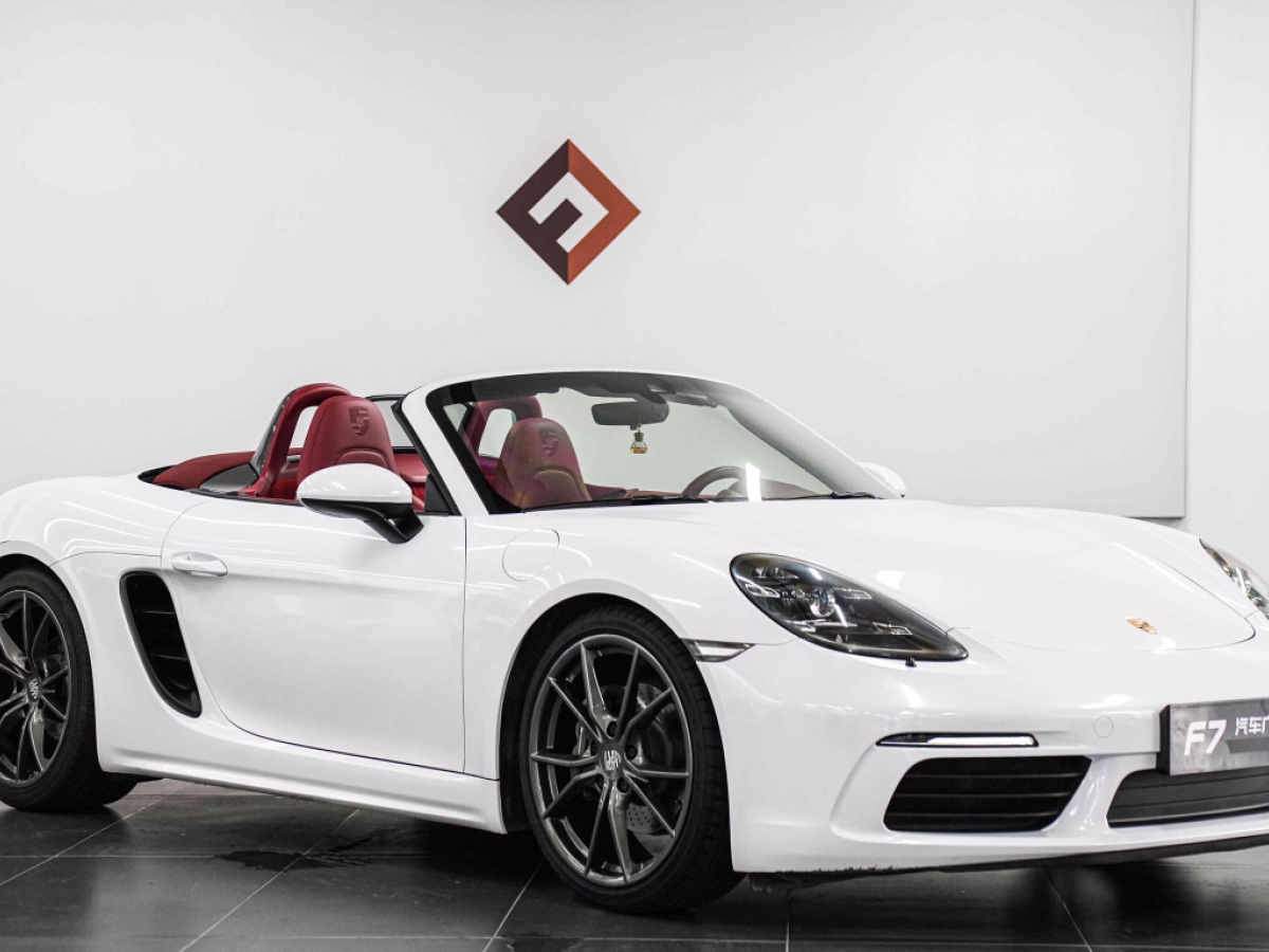 2021年6月保時(shí)捷 718  2022款 Boxster T 2.0T