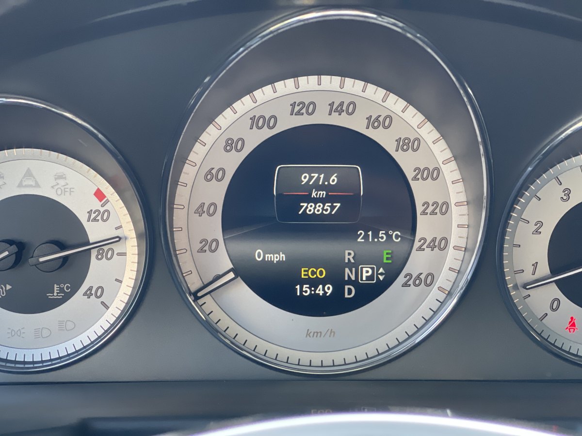 2015年3月奔驰 奔驰GLK级  2015款 GLK 260 4MATIC 动感型 极致版