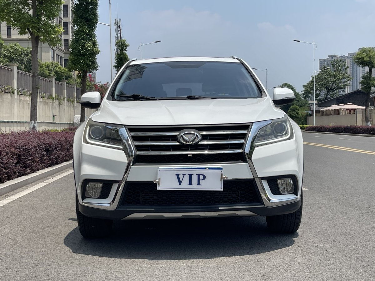 北汽幻速 S6  2017款 1.5T 手動幻悅型圖片