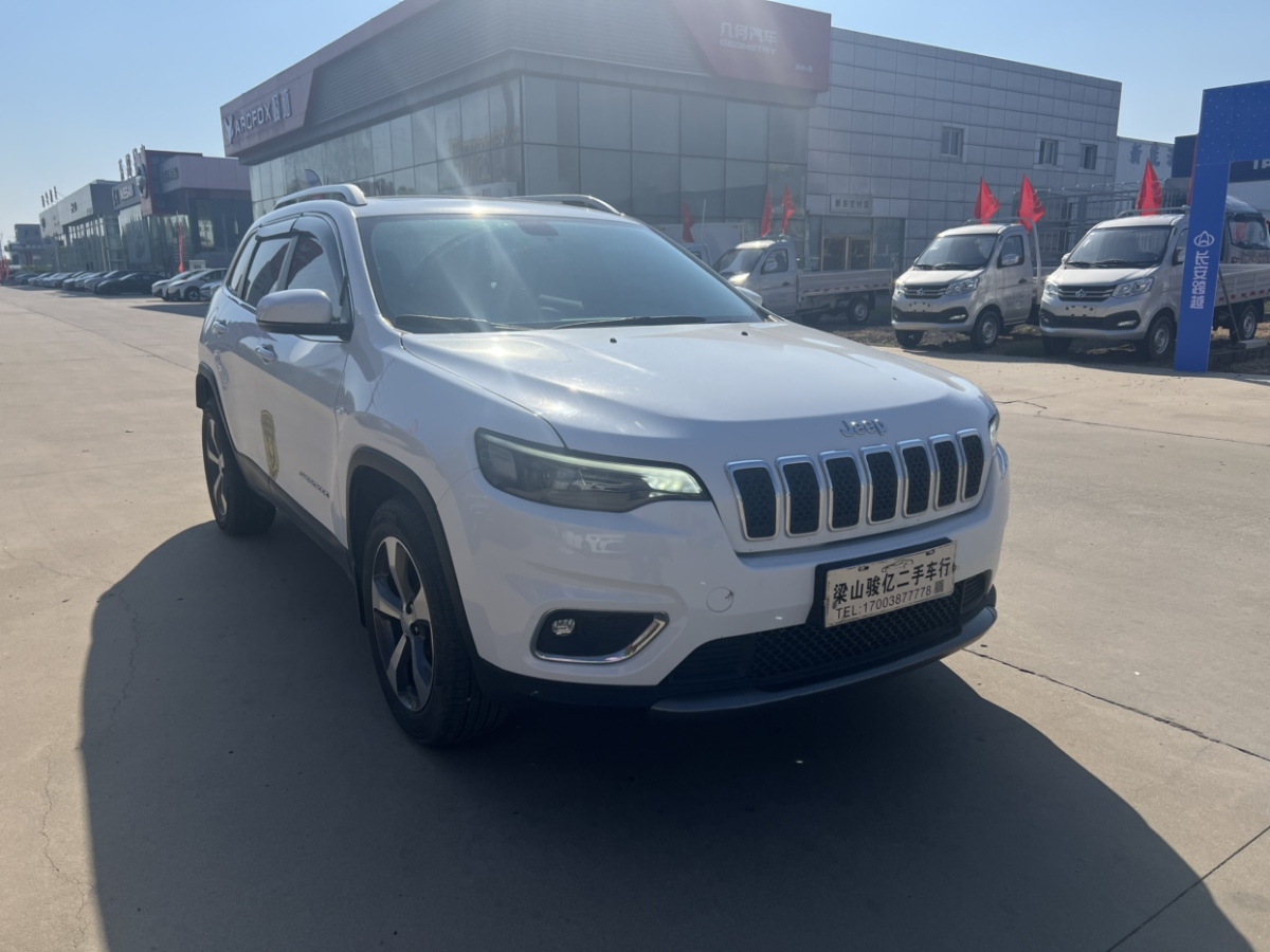 Jeep 自由光  2020款 2.0T 兩驅(qū)領(lǐng)先版圖片