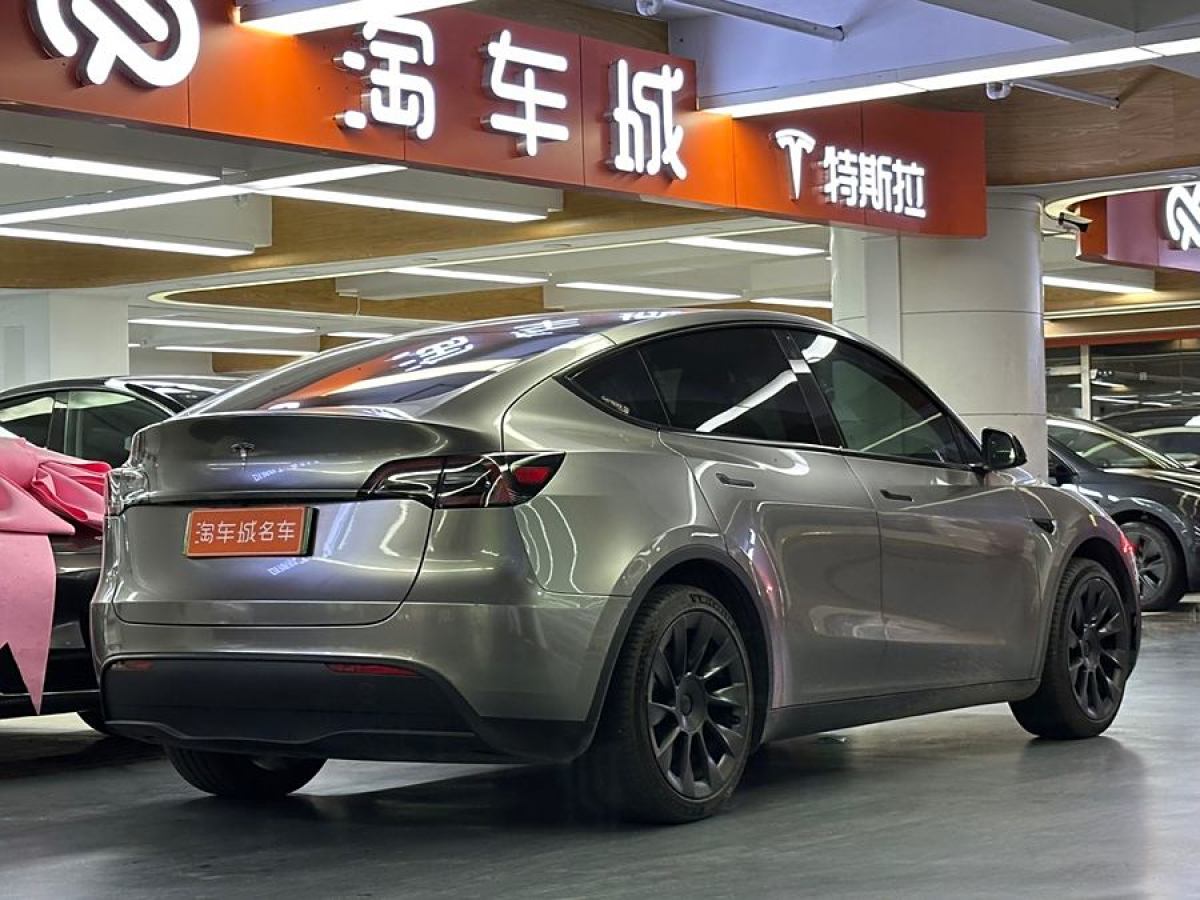 特斯拉 Model 3  2023款 煥新版 后輪驅(qū)動圖片