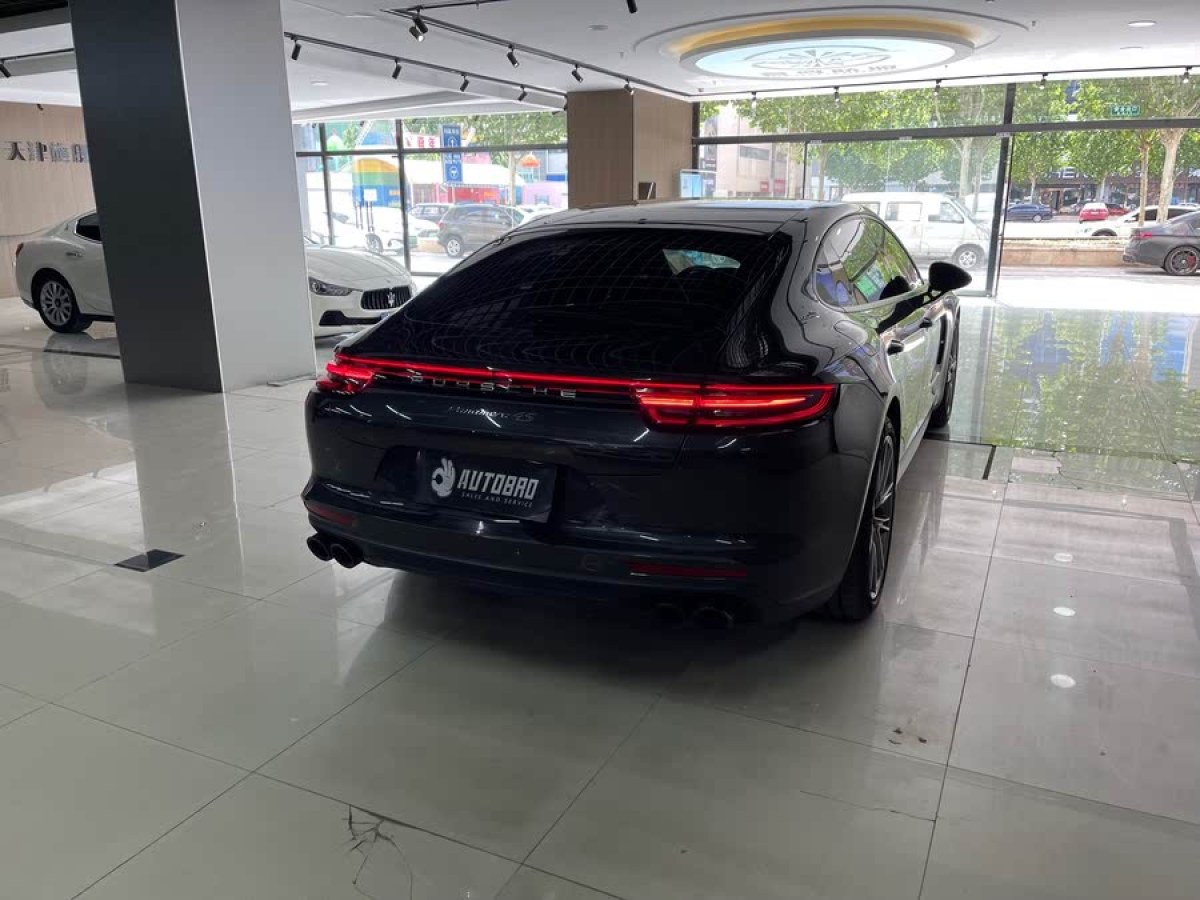 保時(shí)捷 Panamera  2017款 Panamera 4 行政加長(zhǎng)版 3.0T圖片