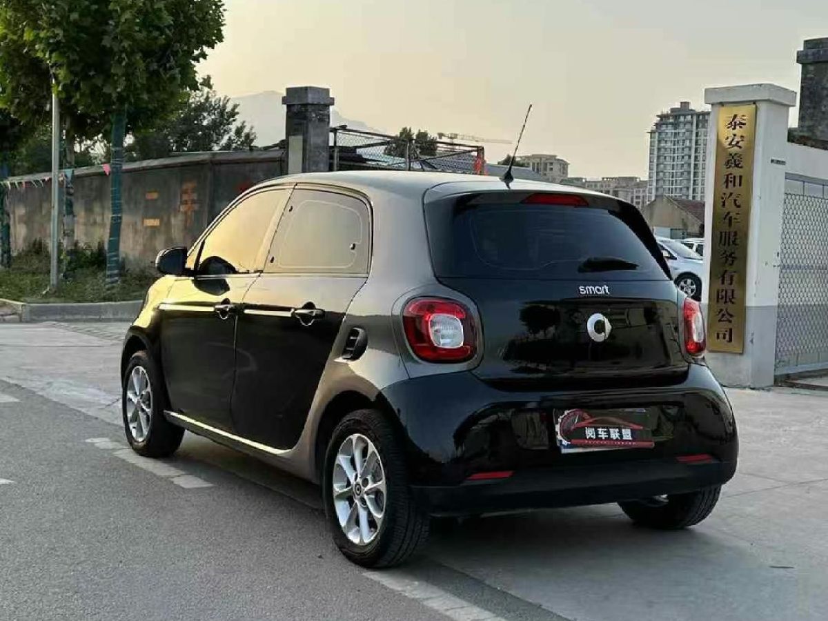 smart forfour  2016款 0.9T 66千瓦先鋒版圖片