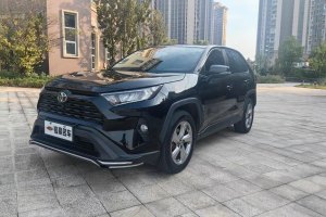 RAV4 丰田 荣放 2.0L CVT两驱风尚版