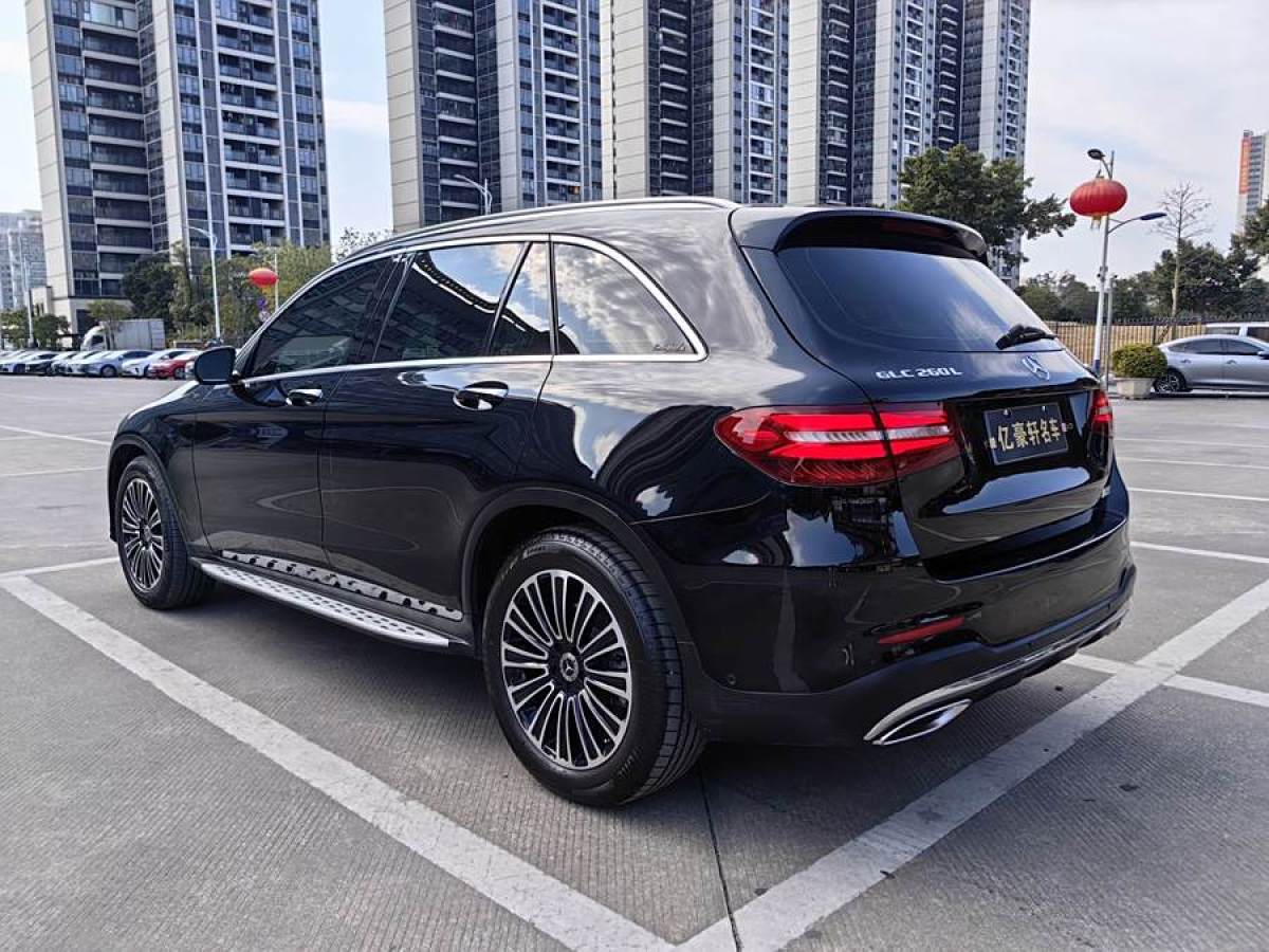 奔馳 奔馳GLC  2019款 GLC 260 4MATIC 動(dòng)感型圖片